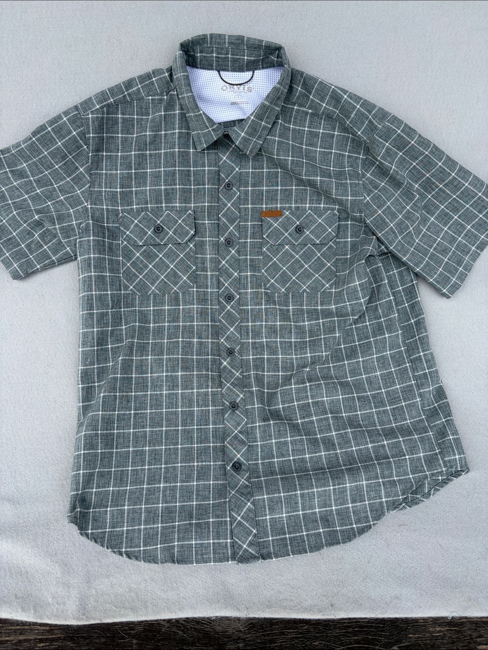 Orvis Men’s Short-Sleeve Gray Windowpane Button-Down Shirt
